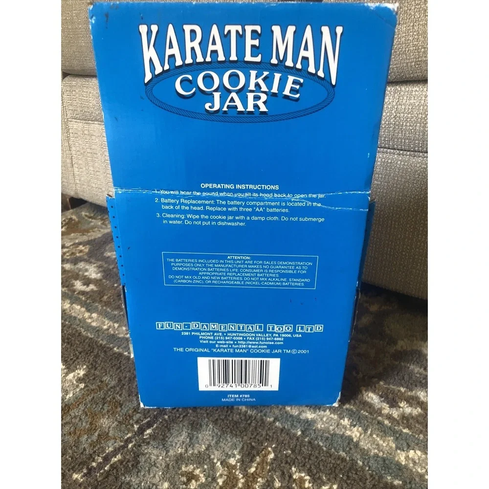 KARATE MAN TALKING COOKIE‎ JAR NEW